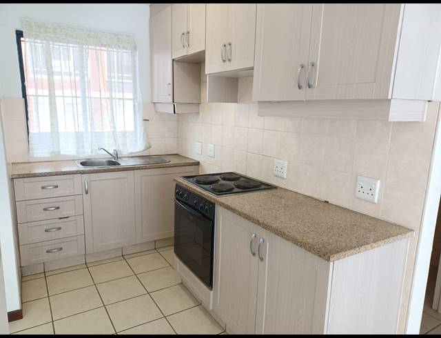 2 BEDROOM APARTMENT RENTED IN ESSENWOOD